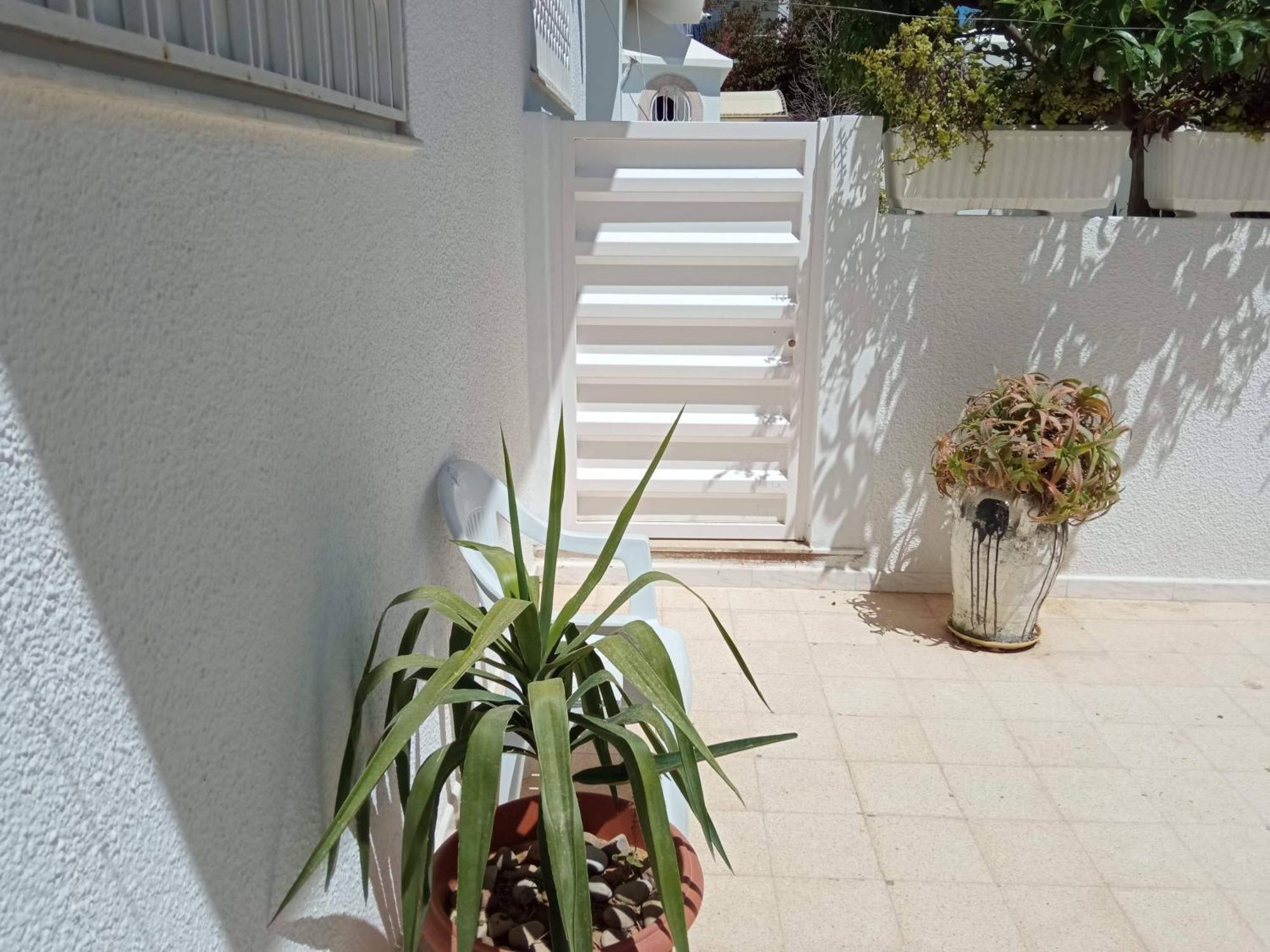 נבאול Appartements De Luxe Pres De La Mer מראה חיצוני תמונה